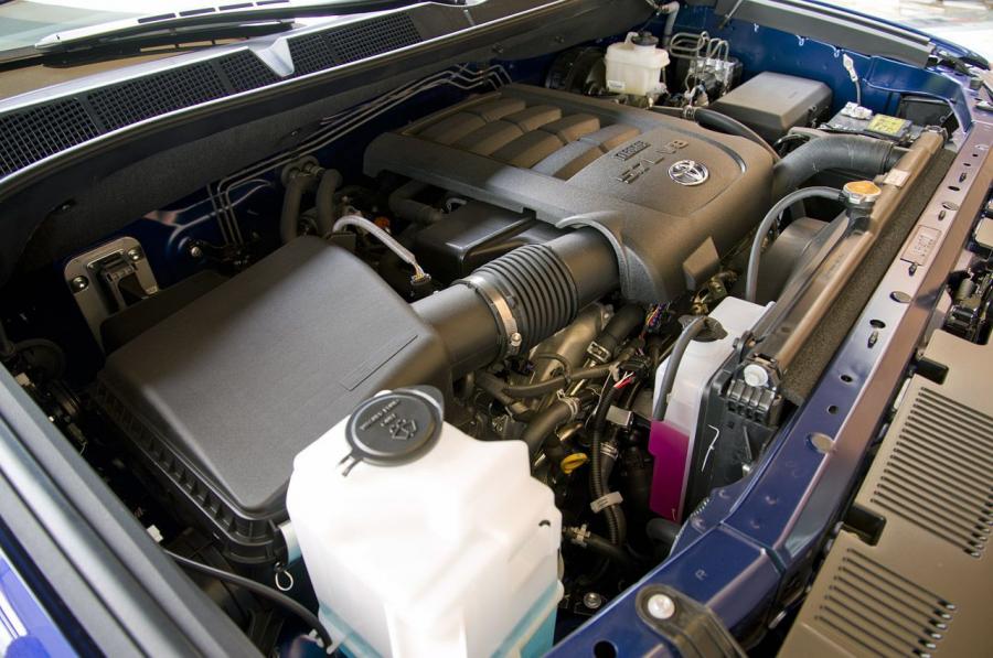  Toyota Tundra 2014 года  (фото 21 из 54)